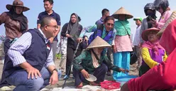 Anies dan Susi Pudjiastuti Bertemu di Pangandaran: Cerita tentang Situasi Politik Terkini