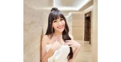 Nggak Ada Lawan! Begini Kocaknya Ayu Ting Ting Pukul Beduk dan Ikut Keliling Kampung Bangunkan Orang Sahur