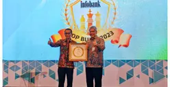 bank bjb Raih Predikat Top BUMD 2023 dari Infobank