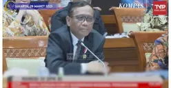 Detik-detik Mahfud MD Curiga Micnya Disabotase saat Rapat Bareng Komisi III DPR RI!
