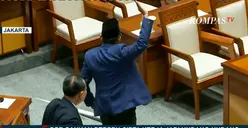 GEGER! Ini Momen Fraksi PKS dan Demokrat Tolak UU Cipta Kerja: Mic Hinca Pandjaitan Mati Hingga Walk Out!