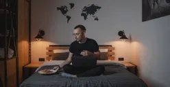 Kebiasaan Orang Sukses sebelum Tidur, Ternyata Rutin Lakukan Hal Ini Setiap Malam