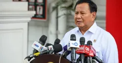 Terbuka Dukung Prabowo Bukan Ganjar Pranowo, PDIP Ultimatum Effendi Simbolon: Mau Bebas Jangan di Partai