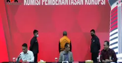 Jadi Tersangka, Ternyata Ini Alasan Pengacara Lukas Enembe Ngotot Tetap Pakai Toga Advokat