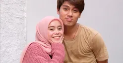 Viral Foto Mesra Lesti Kejora dan Suami di Malam Selasa, Rizky Billar: Kenapa Ngga Malam Jumat Aja Sih?