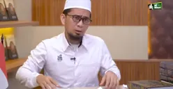 Mau Pintu Rezeki Terbuka Lebar? Ustadz Adi Hidayat Minta 2 Surat Ini Dibaca saat Sholat