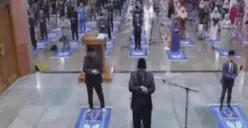 Jadi Sorotan, Begini Penampakan Salat Idul Adha 2023 Ponpes Al-Zaytun, Jarak Shaf Semeter, Wanita di Depan