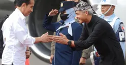 Full Senyum! Potret Jokowi dan Ganjar Pranowo Bersalaman Tuai Beragam Reaksi, Netizen Singgung soal Pildun