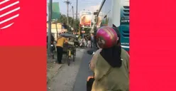Viral Aksi Pria Tinggalkan Pacarnya di Motor Demi Lerai Perkelahian di Jalan, Si Cewek Sampai Panik!