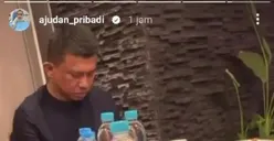 Ramai Foto Ferdy Sambo Tengah Bersantai Dibagikan Ajudan Pribadi, Sudah Bebas?