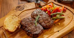 DIJAMIN MANTUL! Resep Steak Daging Sapi Simpel Ala Resto, Cocok Untuk Ide Memasak Pada  Idul Adha 2023