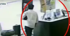 Terekam CCTV! Aksi Tidak Terpuji DPRD Sumatera Utara Curi Jam Mahal di Sebuah Toko