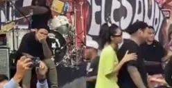 Virgoun Menangis Saat Manggung di Hari Pendaftaran Permohonan Cerainya, Netizen: Pelaku Rasa Korban!