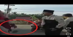 Nyesek! Seorang Ibu Meminta Takjil dari Sekelompok Remaja dan Langsung Membuangnya, Warganet Curigai Hal Ini