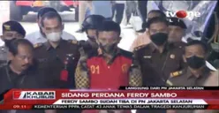 Breaking News ! Siap Disidang, Ferdy Sambo Tiba di Pengadilan Negeri Jaksel Pakai Baju Batik dan Rompi Tahanan