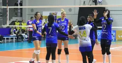 Voli Putri Bandung bjb Tandamata Taklukan Jakarta Popsivo Polwan di Proliga 2022
