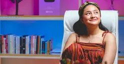 Unik! Artis Marshanda Launching Batik Seeing The Unseen pada Hari Kesehatan Mental Sedunia