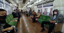 Gawat! KRL Jadi Lokasi Penyebaran Covid-19 Tertinggi, Bupati Bogor: Banyak Pelanggaran Prokes di Dalam Kereta