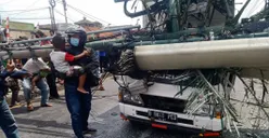 Detik-Detik Saksi Mata Kecelakaan Bekasi, Selamatkan Korban yang Berserakan di Jalan