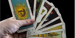 Ramalan Tarot Kamis 1 September 2022: Virgo Berselisih dengan Orang Terdekat, Pisces Selalu Istimewa