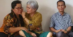 Menyerah dan Kalah? Penegakkan Hukum Menemui Banyak Masalah, Orang Tua Brigadir J, Maaf Kami Sudah Lelah!