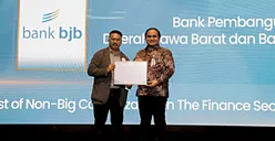 Dinilai Berkinerja Baik, Asosiasi Analis Berikan CSA Award ke bank bjb