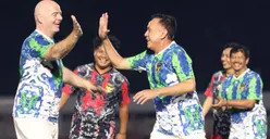 Selebriti Sentil Ketua PSSI Usai Main Bola dengan Presiden FIFA, Ada Vino G Bastian hingga Ernest Prakasa  