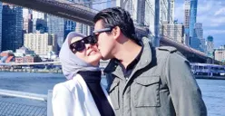 Syahrini dan Reino Barack Diisukan Bercerai, Sang Suami Justru Bongkar  Kisah Hidupnya Begini!