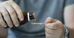 Daftar 13 Obat Sirop yang Aman Dikonsumsi untuk Batuk, Flu dan Demam: Ada Bodrexin hingga Termorex