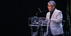 Direktur Utama bank bjb Yuddy Renaldi Raih CEO of The Year dari Infobank