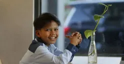 Viral Video Farel Prayoga Nyanyi Lagu Sekuntum Mawar Merah, Klik Link di Sini!