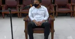 Usai Ramai Diperbincangkan Saat Jalani Persidangan dengan Setelan Batik, Ferdy Sambo Kini Pilih Pakai Kemeja