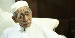 3 Nilai yang Bisa Diteladani dari Mbah Moen, Mulai dari Cinta Tanah Air hingga Kesederhanaan Hidup