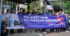 Peringati Hari Pelanggan Nasional, Yamaha DDS Jabodetabek Beri Kejutan Kepada Pengguna Motor Yamaha
