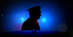 Anggota Polisi Tak Sadarkan Diri Jatuh dari Angkot, Sopir Malah Kabur