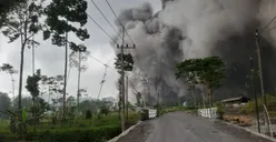 1979 Jiwa Mengungsi Pasca Erupsi Gunung Api Semeru Setelah AVG Terjadi