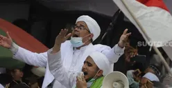 118 Jadwal Pesawat Delay di Bandara Soetta saat Habib Rizieq Pulang