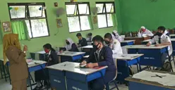 Dear Mas Nadiem, Ini Lho Data Siswa dan Guru Positif Covid-19! Yakin Mau Buka Sekolah Lagi?