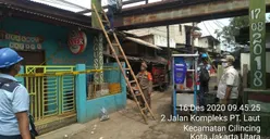 Tekan Penyebaran Covid-19, Petugas Gabungan Segel 25 Kafe Ilegal di Cilincing