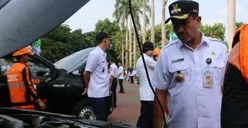 Wali Kota Anwar Perintahkan Mobil Mewah Penunggak Pajak Diderek