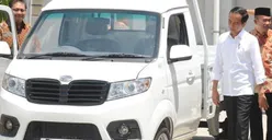 Lho.... Opung Luhut Kok Takut Rem Mobil Esemka Blong?