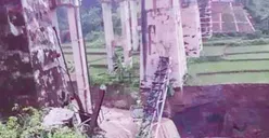 Jembatan KA di Jateng Ambruk, Perjalanan KA di Cirebon Terpaksa Dialihkan