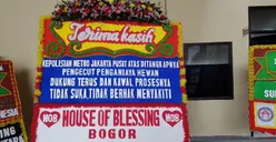 Usut Kasus Penyiksaan Hewan, Mapolres Jakpus Banjir Karangan Bunga