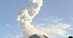 Merapi Erupsi, Warga Bisa Beraktivitas di Luar Radius 3 Kilometer