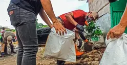Wakil Wali Kota Jakarta Selatan Gagas Gerakan Pungut Sampah di Pejaten Barat