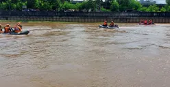 Anak Tenggelam di Kali Banjir Kanal Barat Belum Berhasil Ditemukan