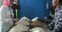Bahan Pangan yang Dijual di Pasar Senen Diuji Kelayakan