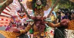 Awas Kena Macet! Rute Karnaval Kendaraan Hias di Malam 17 Agustus 2025, 31 Ruas Jalan di DKI Jakarta Ini Dialihkan 