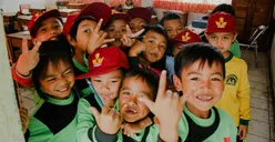 Kabar Gembira! 4 Bansos Ini Masih Cair Agustus 2025: Ada Penebalan BPNT dan PIP Anak SD