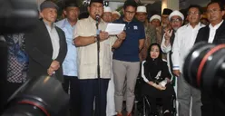 Membaca Ekspresi Tubuh Sandiaga Saat Konpers Kemenangan